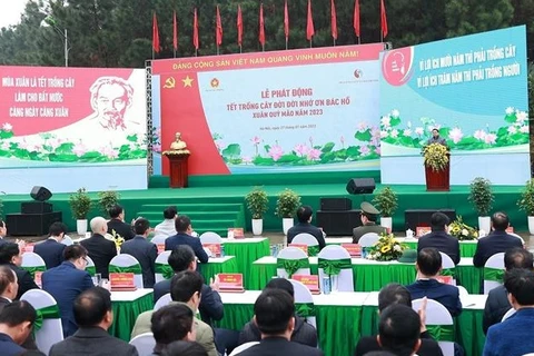 Le PM Pham Minh Chinh à la Fête de plantation d'arbres du Printemps 2023 à Hanoï