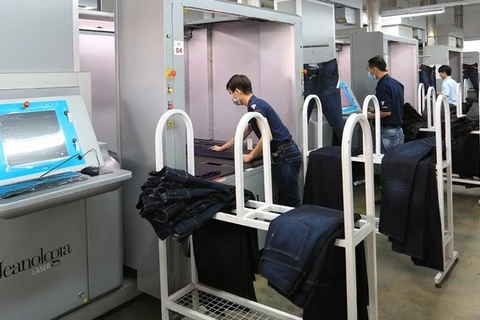 Le Vietnam exporte 65 millions de produits en denim chaque année