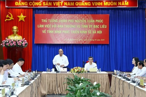 Le PM travaille avec les responsables de la province de Bac Liêu