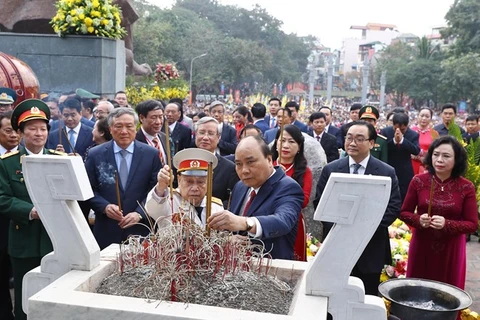 Célébration des 230 ans de la victoire de Ngoc Hoi-Dong Da