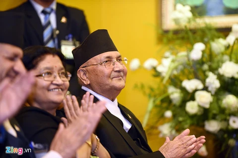 Le PM népalais assiste à la publication d'un livre sur la paix et le bouddhisme