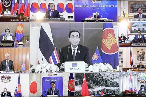 Le PM thaïlandais souligne la coopération régionale dans la lutte anti-COVID-19