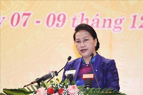 La présidente de l'AN assiste à la réunion du Conseil populaire de la province de Phu Tho