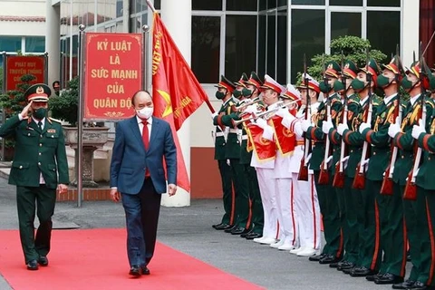 Le président Nguyên Xuân Phuc visite le Centre tropical Vietnam-Russie 