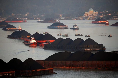 L'Indonésie vise une production de charbon de 663 millions de tonnes en 2022