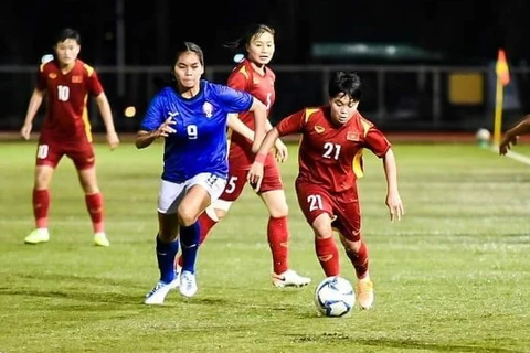 Football : le Vietnam bat le Cambodge 3-0 au Championnat féminin de l'AFF