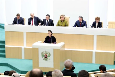 La présidente de l’AN assiste à une séance plénière de la Chambre haute russe