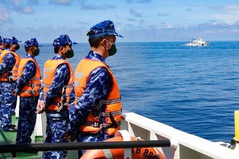 Fin d’une patrouille conjointe entre les Garde-côtes du Vietnam et de la Chine