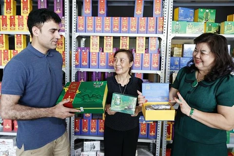 Phu Tho a son premier produit de thé inscrit sur la liste nationale des produits OCOP 5 étoiles