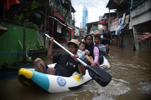 Indonésie : Des inondations à Jakarta font au moins cinq morts et trois disparus