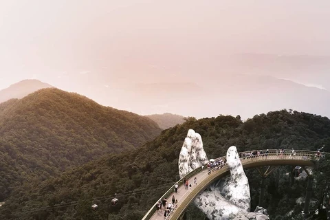 Le pont d'Or à Da Nang classé parmi les 28 plus époustouflants ponts du monde par Business Insider