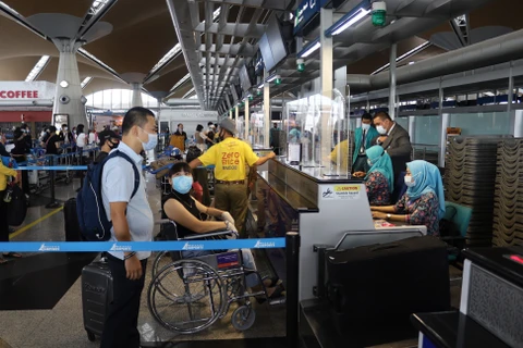 COVID-19: Rapatriement de plus de 290 Vietnamiens de la Malaisie