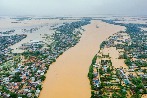 Ho Chi Minh-Ville vient en aide aux sinistrés du Centre et des Hauts Plateaux du Centre