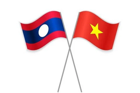 L'ambassade du Laos présente ses vœux de Nouvel An à son homologue vietnamien à Singapour