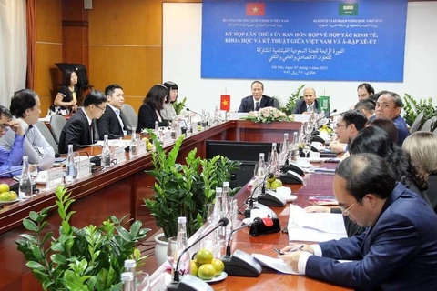 Le Vietnam et l'Arabie saoudite s'emploient à renforcer la coopération bilatérale