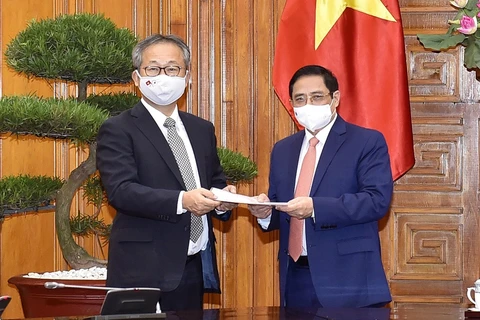 Le Premier ministre Pham Minh Chinh reçoit l'ambassadeur du Japon Yamada Takio