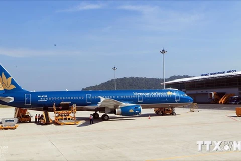 Proposition de suspendre temporairement les vols de passagers entre Ho Chi Minh-Ville et Phu Quoc 
