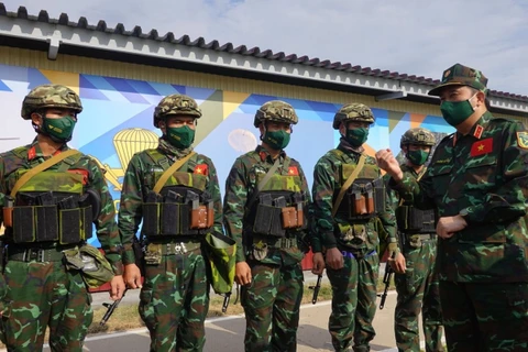 Army Games : un général russe apprécie les compétences de tireurs vietnamiens