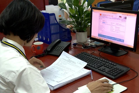 Hanoï: près de 100% des entreprises et organisations inscrites pour émettre la e-facture