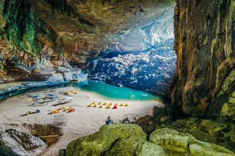 Quang Binh réduira de moitié les frais d'entrée dans ses célèbres grottes en 2022