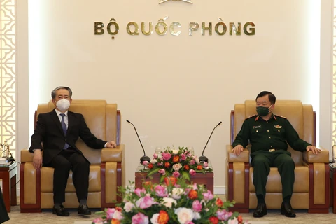 Le vice-ministre de la Défense Hoang Xuan Chiên reçoit l'ambassadeur de Chine au Vietnam
