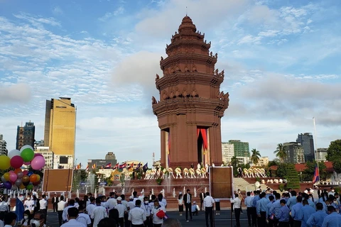 Message de félicitations pour la Fête nationale du Cambodge