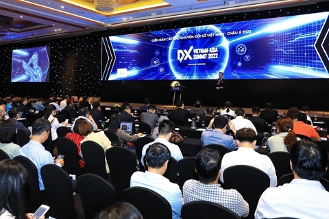 Un sommet à Hanoi appelle à synergiser la transformation numérique 