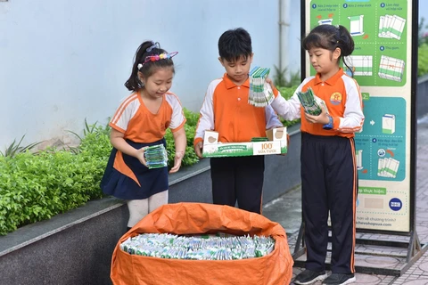 Lancement d'un programme de collecte et de recyclage de cartons de boissons usagés