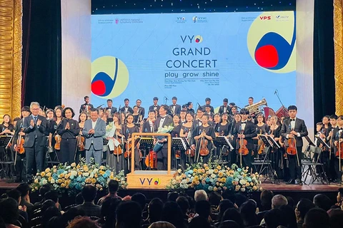 L'Orchestre symphonique des jeunes du Vietnam fait ses débuts