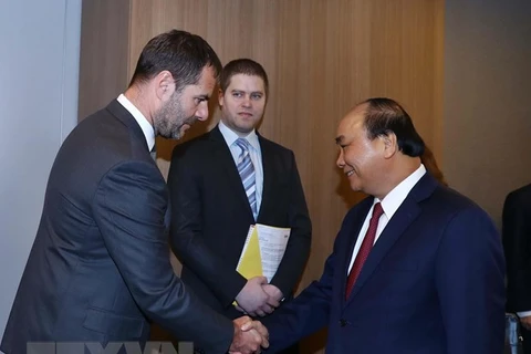Le PM Nguyen Xuan Phuc reçoit le président de la société tchèque Home Credit 
