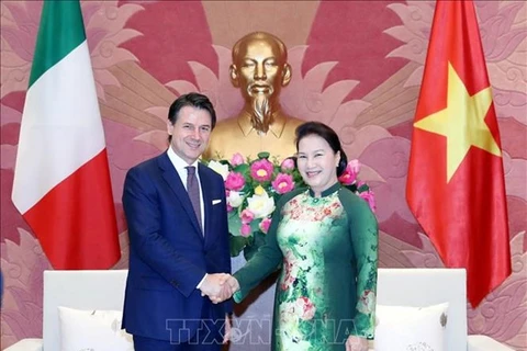  La présidente de l’AN vietnamienne reçoit le Premier ministre italien