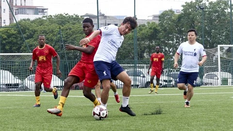 La deuxième édition du tournoi amical de football Vietnam - France avec succès