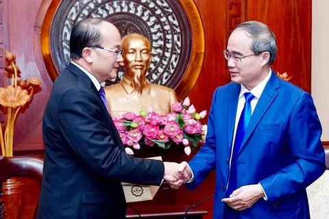 Renforcer la coopération multiforme entre Ho Chi Minh-Ville et Singapour