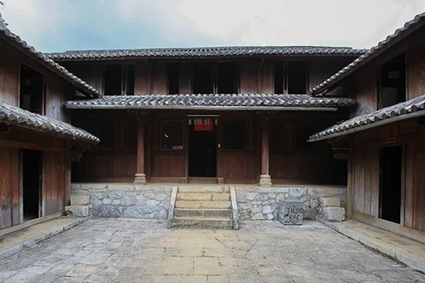 L'ancien palais des rois des H'mong à Ha Giang 