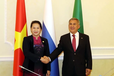  Entrevue entre la présidente de l'AN vietnamienne et le président du Tatarstan
