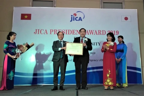 L'Université de Can Tho reçoit le prix d'honneur du président de la JICA