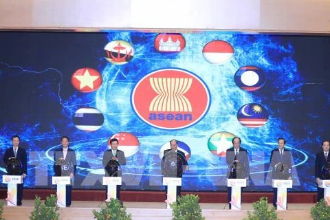 Des sénateurs américains félicitent le Vietnam pour sa présidence de l'ASEAN