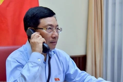  Les ministres vietnamien et koweïtien des AE s’entretiennent par téléphone