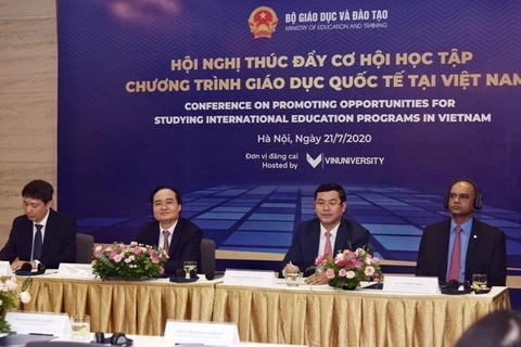 Promotion des opportunités d’accès à l’éducation internationale au Vietnam