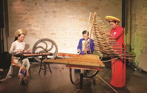  Les jeunes, nouveau public cible de la musique folklorique