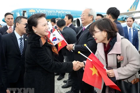 La présidente de l’AN Nguyên Thi Kim Ngân entame sa visite officielle en R. de Corée