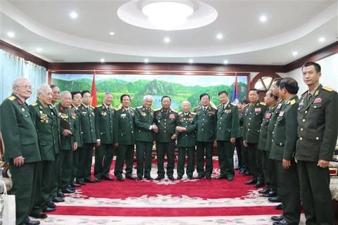 Le Laos exprime sa reconnaissance envers les anciens soldats volontaires et experts vietnamiens