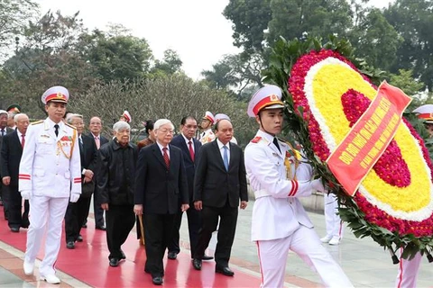 Anniversaire de la fondation du Parti : hommage posthume au Président Ho Chi Minh