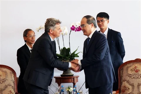 Le secrétaire national du Parti communiste français en visite à Ho Chi Minh-Ville