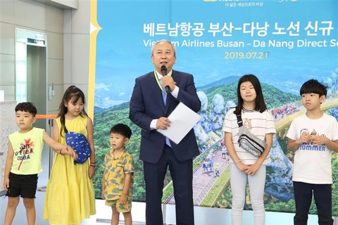 Vietnam Airlines lance la ligne aérienne directe Busan (République de Corée)-Da Nang