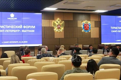 Forum du tourisme Saint-Pétersbourg (Russie) - Vietnam 