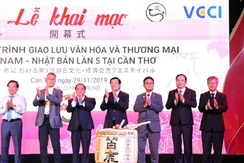 Le 5e programme d’échange culturel et commercial Vietnam-Japon à Can Tho