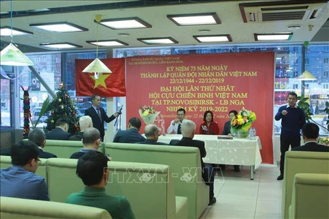 Des vétérans vietnamiens en Russie célèbrent les 75 ans de l’Armée populaire du Vietnam