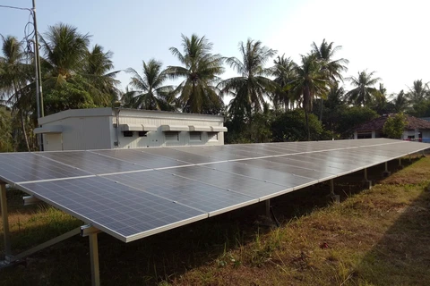 La société émiratie Masdar, partenaire de la plus grande centrale solaire d'Indonésie