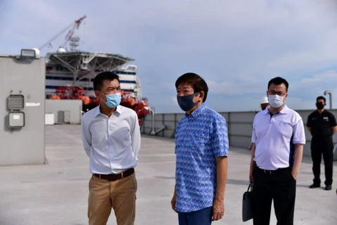 Singapour prépare des hôtels flottants pour les travailleurs alors que le coronavirus se propage